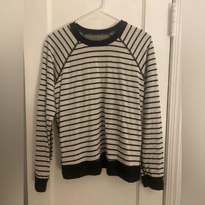 Reversible Raglan Top Black & White Stripes